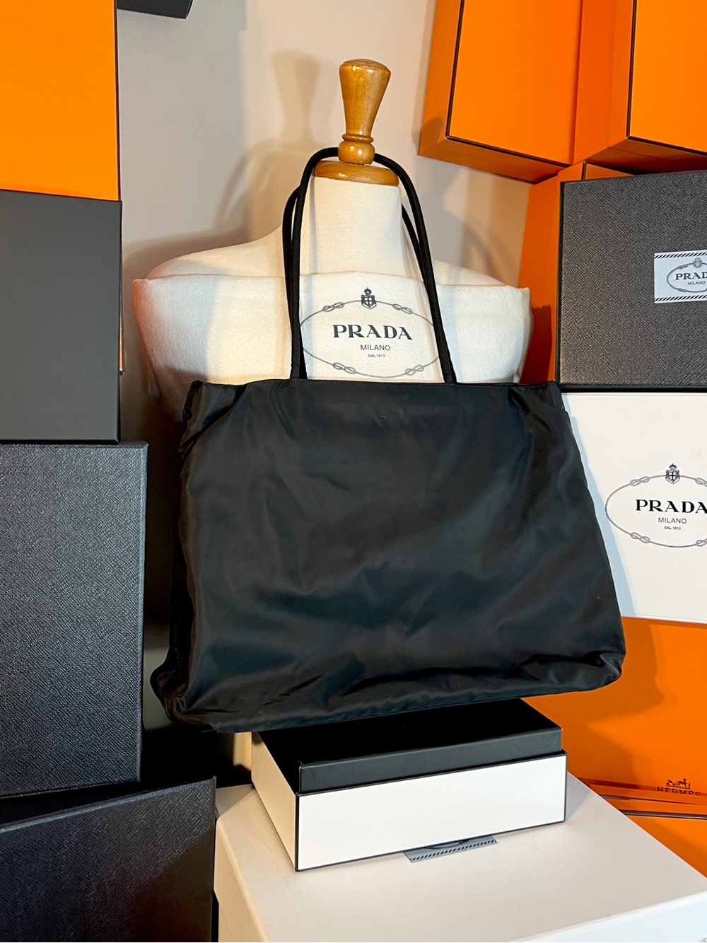 Prada⭐️Black Nylon Tote 4 pockets/2 zipper pockets!. LIKE NEW! Price Firm - Picture 10 of 12